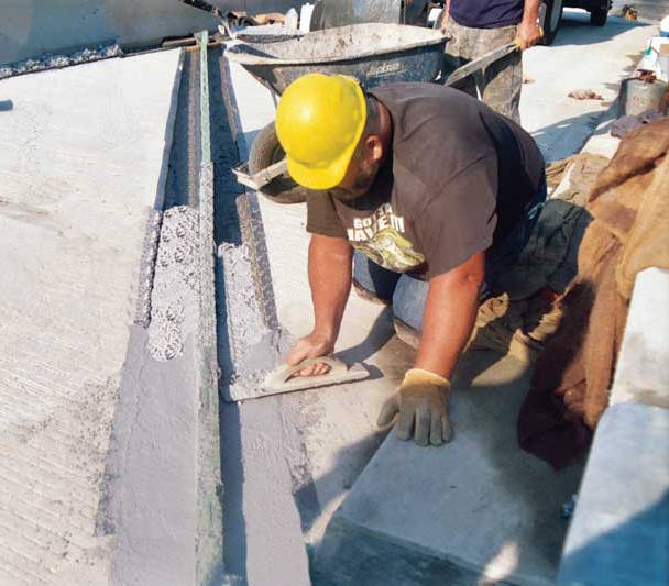 Read more about the article Transpo<sup>®</sup> T-17 Methyl Methacrylate Polymer Concrete