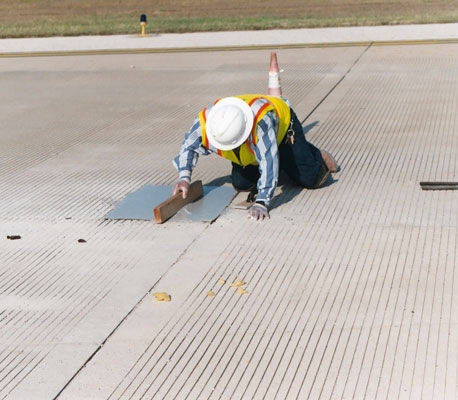 Read more about the article Transpo<sup>®</sup> T-17 MMA Polymer Concrete Patching